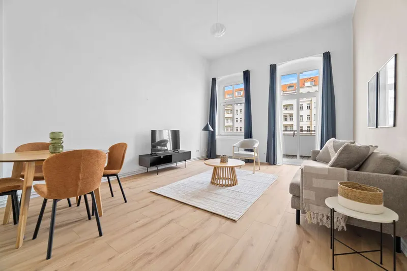 Top 2-Zimmer Wohnung in bester Lage in Friedrichshain, vollständig möbliert & ausgestattet — photo 1